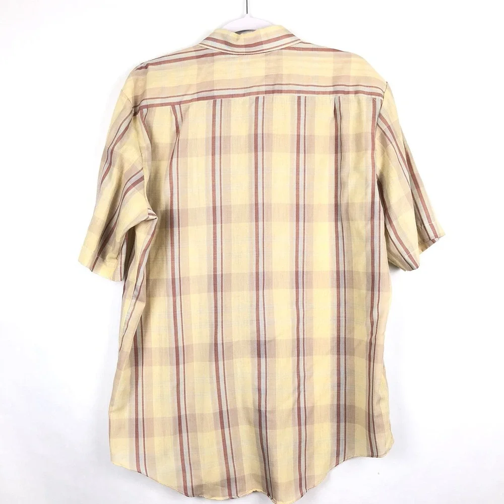 Mens Button up Size Large Short‎ Sleeve Plaid Stripes Country Touch